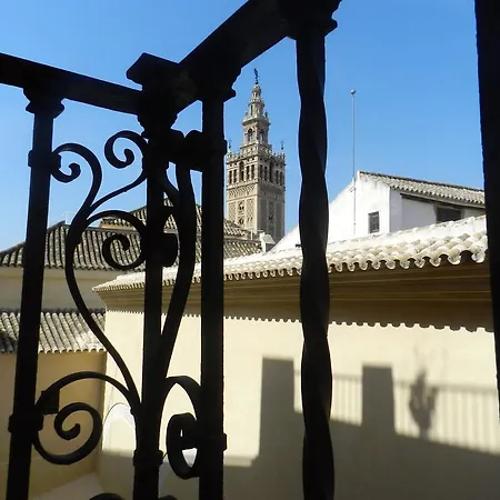 Hostal Grand Luxe
